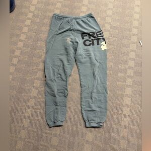 Free city green sweatpants